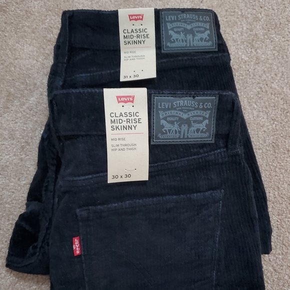 Levis Corduroy Black Classic Mid Rise Skinny Corduroy Jeans Pants size 30 and 31 - Picture 11 of 11